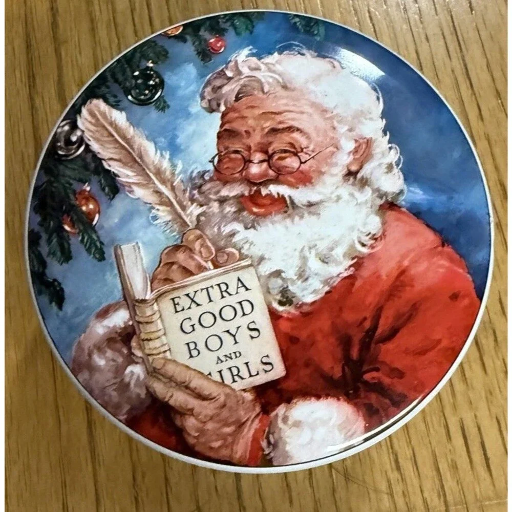 Vintage Daher Santa Extra Good Boys Girls List Sleigh Reindeer Christmas Tin
